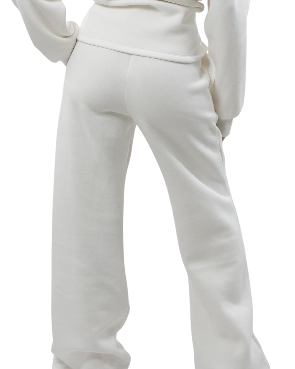 Σετ λευκή oversized φόρμα και  παντελόνι με ενσωματωμένη ζώνη