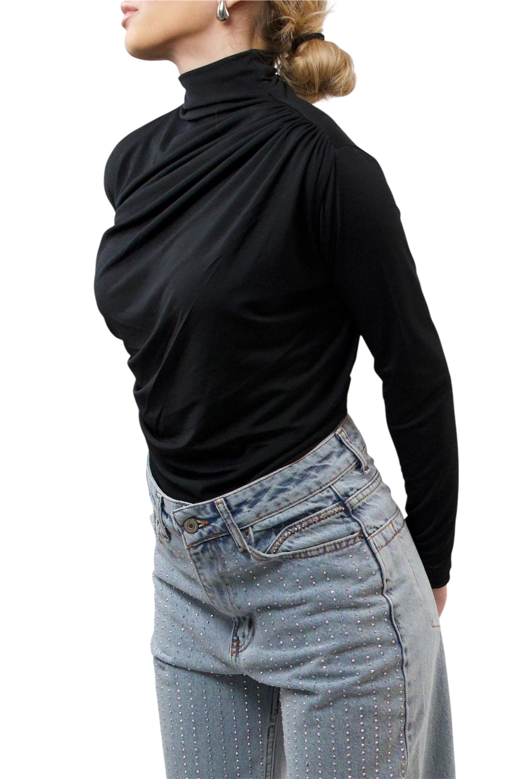 Μαύρη μπλούζα Ζιβάγκο με βολάν λεπτομέρειες