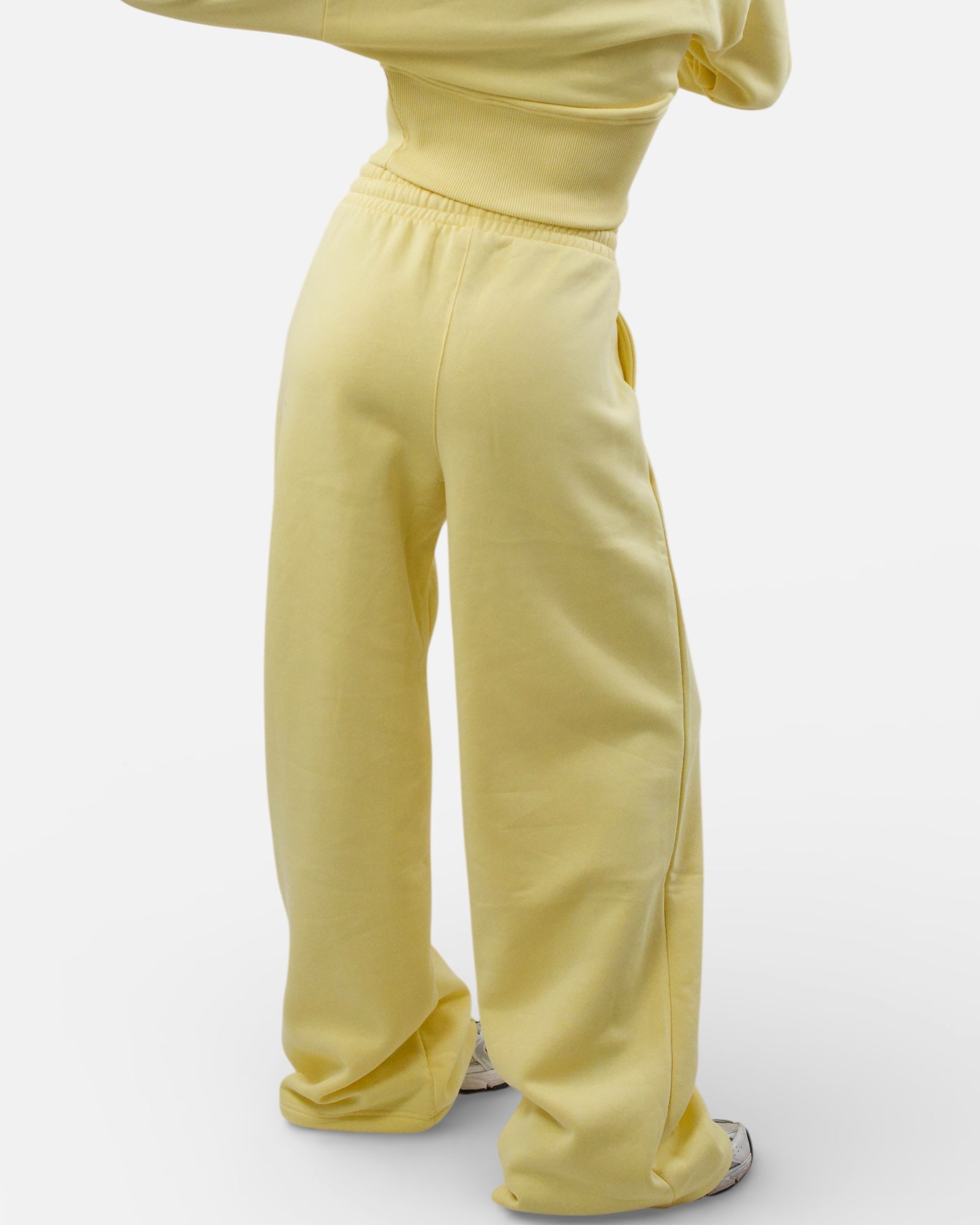 Σετ κίτρινη φόρμα με ζακέτα