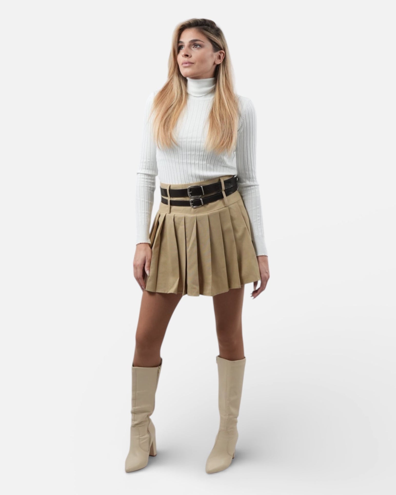 Μπεζ πλισέ σορτς-φούστα ψηλόμεση με διπλή ζώνη